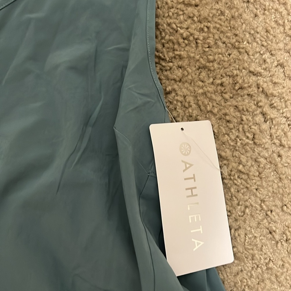 ATHLETA SWING FORWARD PLEATED TANK - Picture 8 of 9
